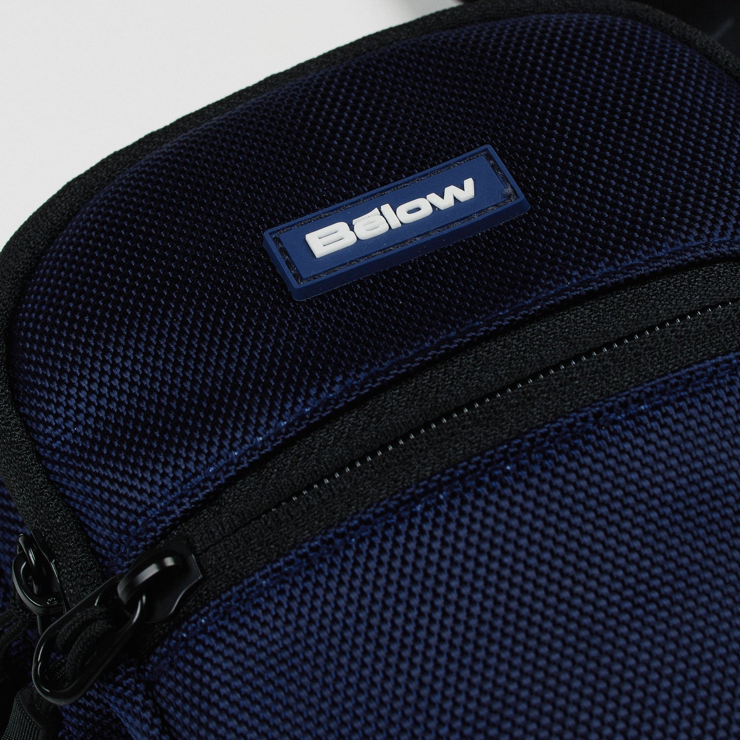 VOYAGE2.0 SHOULDER BAG
