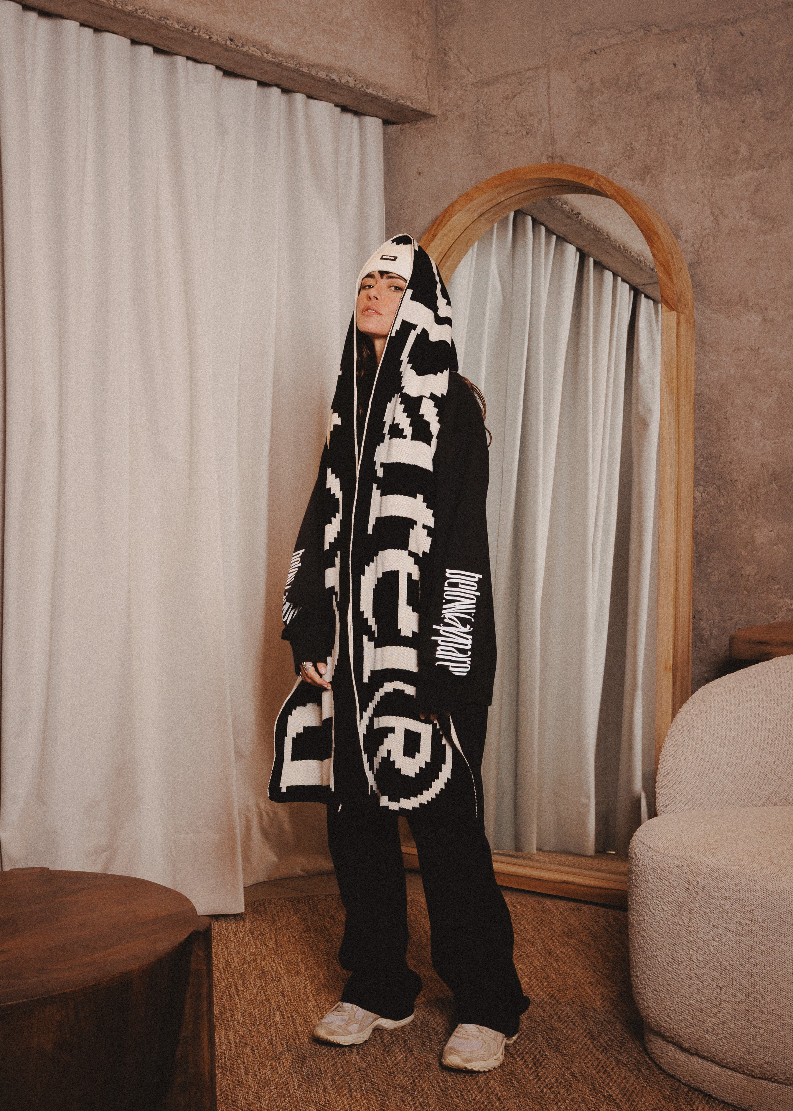 BUFANDA TRADE SCARF BLACK