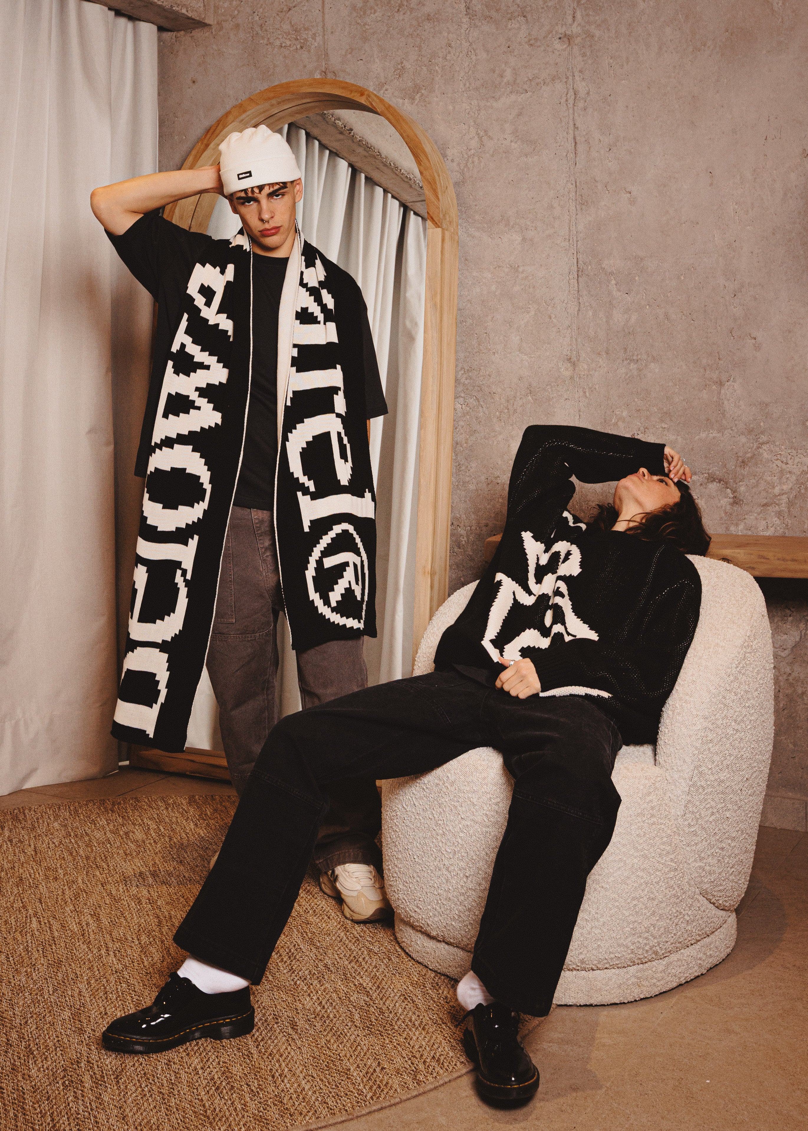 BUFANDA TRADE SCARF BLACK