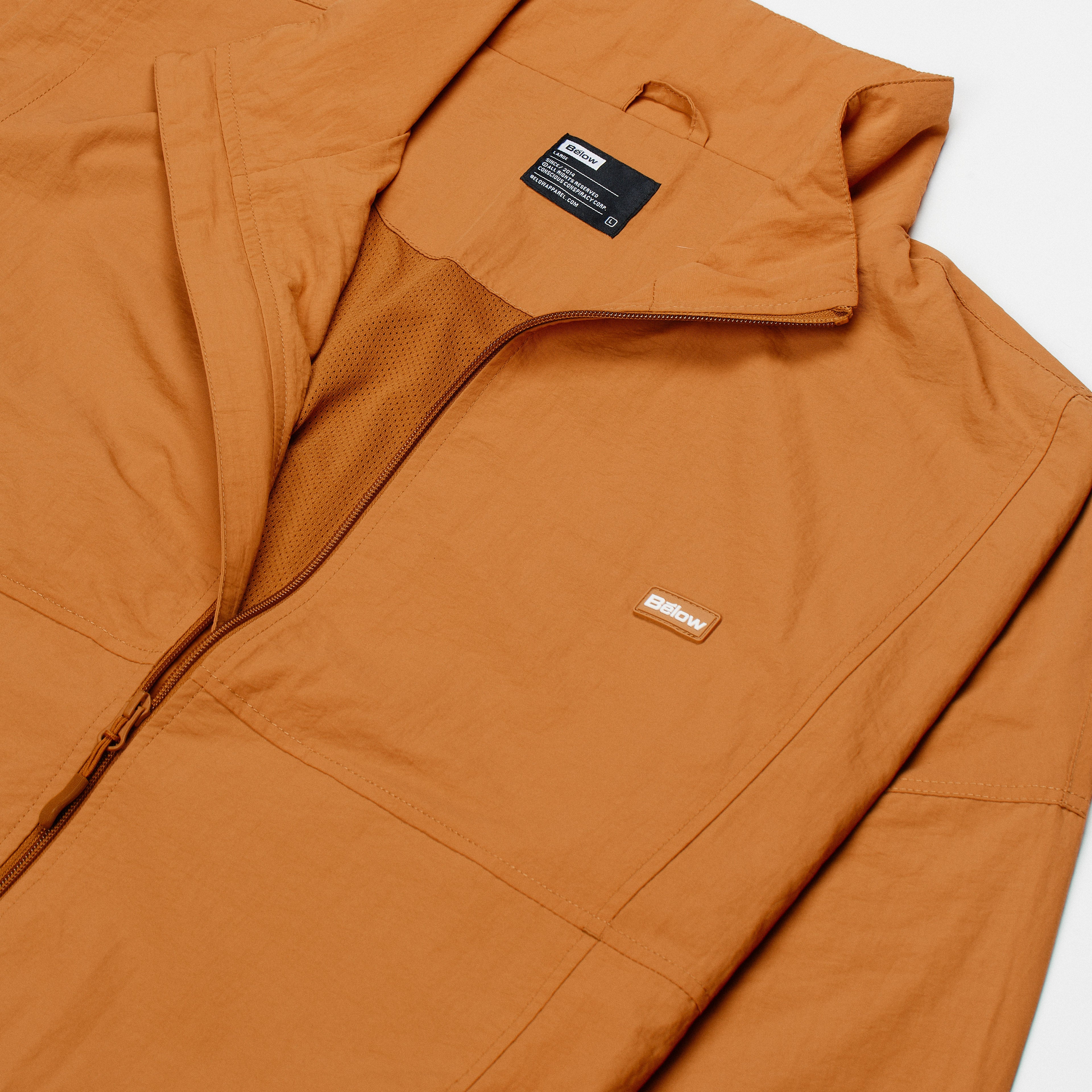STADIUM WINDBREAKER