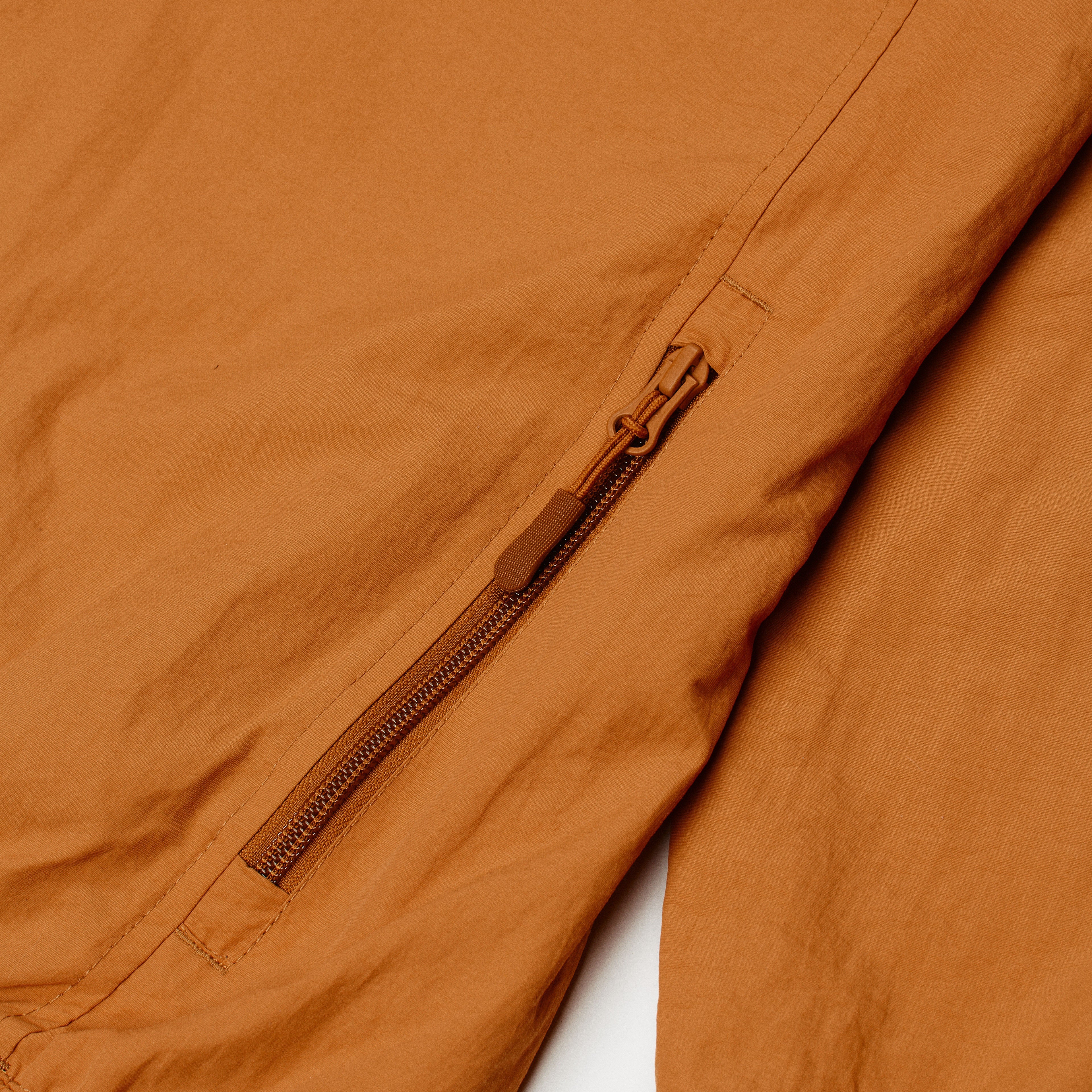 STADIUM WINDBREAKER