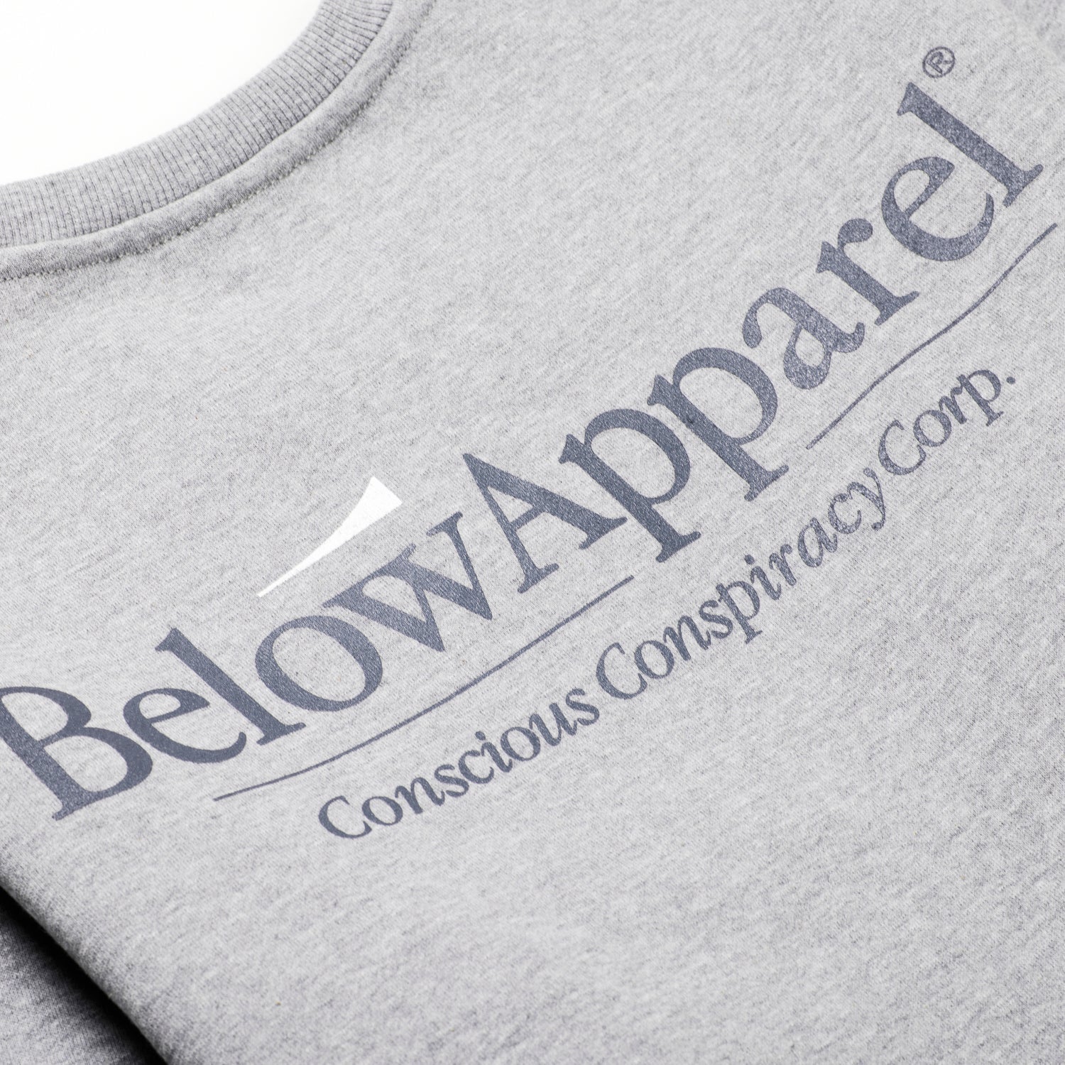 SERIF BASIC CREWNECK