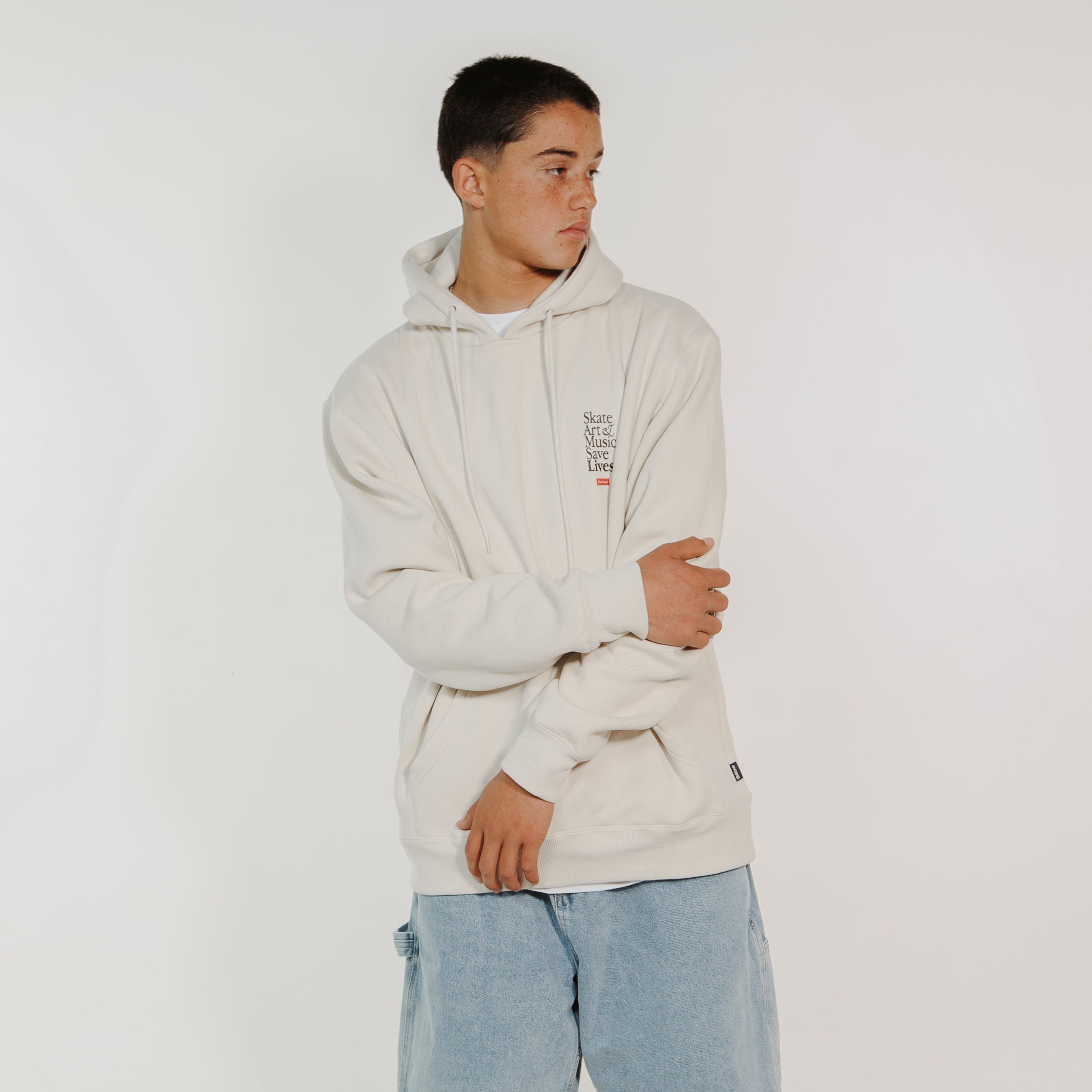 MANTRA HOD BASIC HOODIE