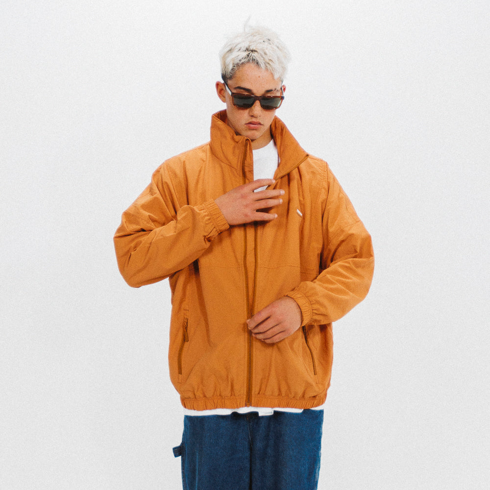 STADIUM WINDBREAKER