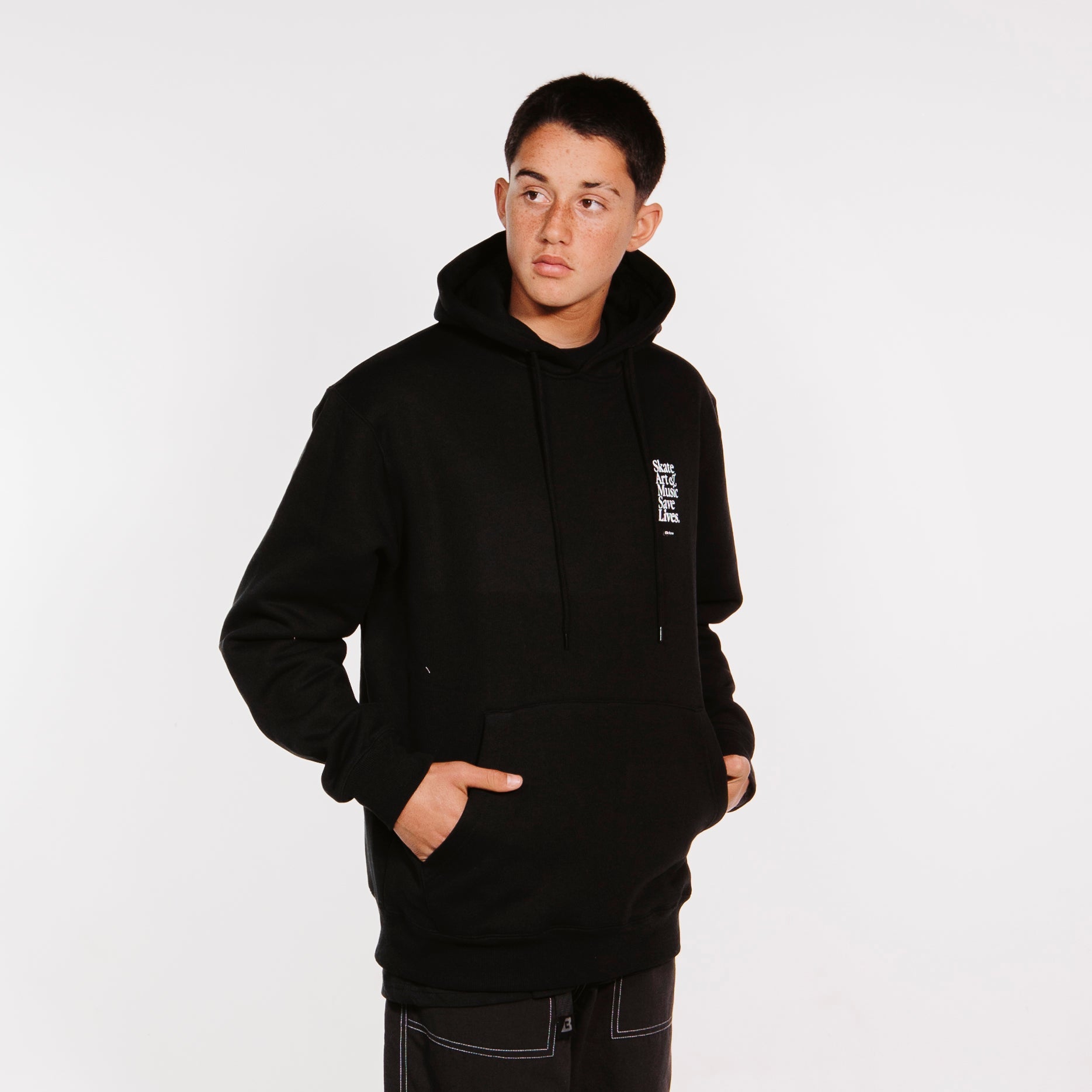 MANTRA HOD BASIC HOODIE