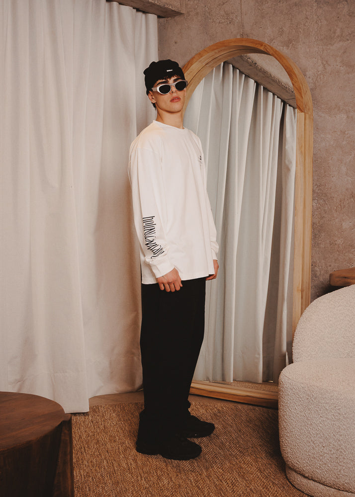 BASIC LONGSLEEVE MONUMENTAL WHITE