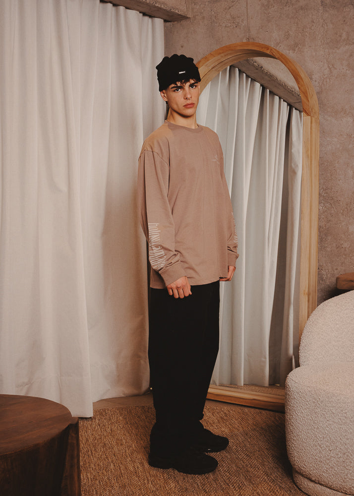 BASIC LONGSLEEVE MONUMENTAL TAUPE