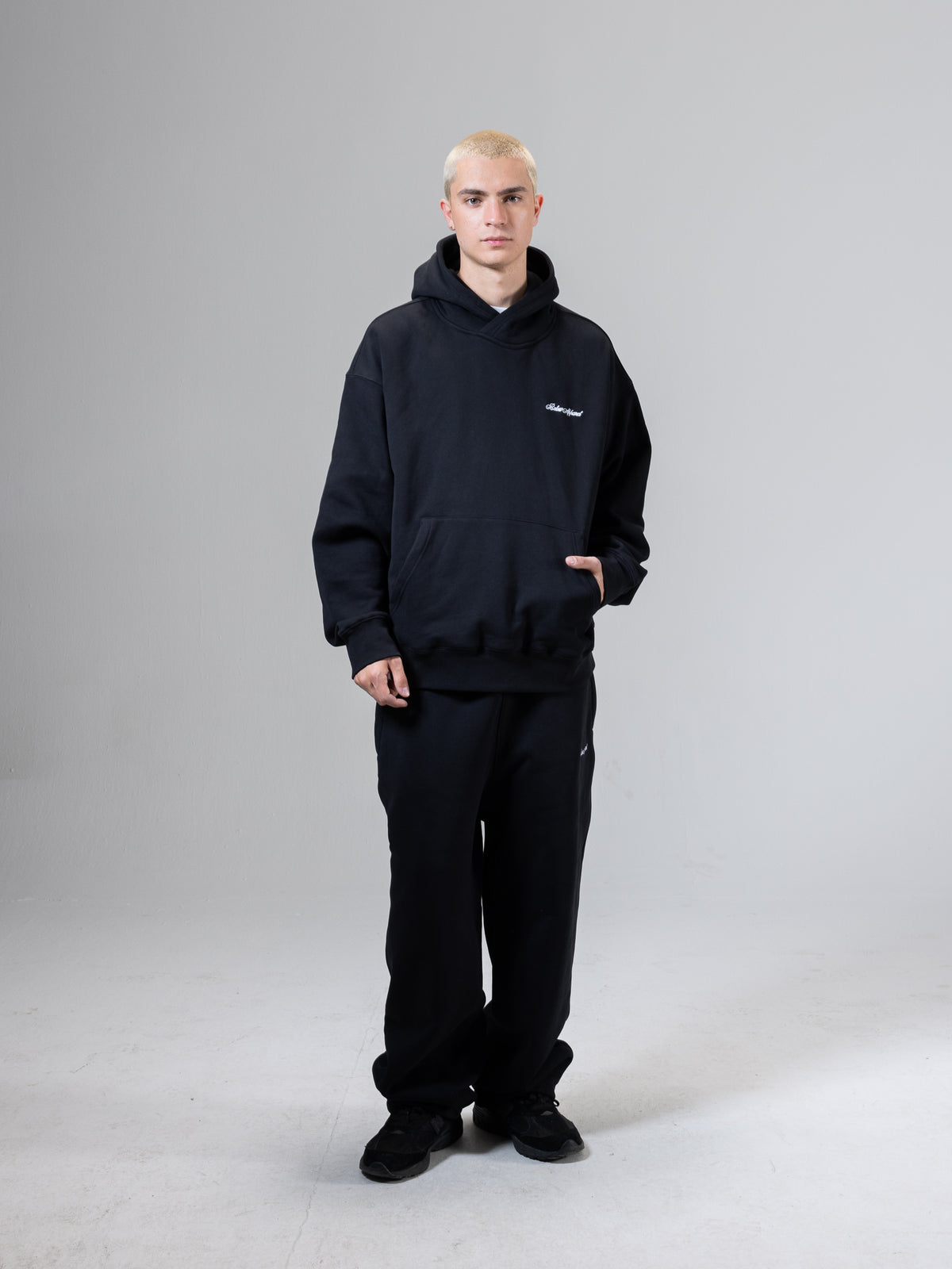 HOODIE INTER BLACK