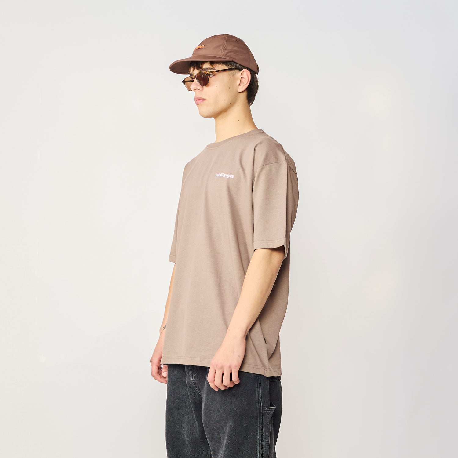 BASIC TSHIRT BOOMBOX COFFE (TAUPE)