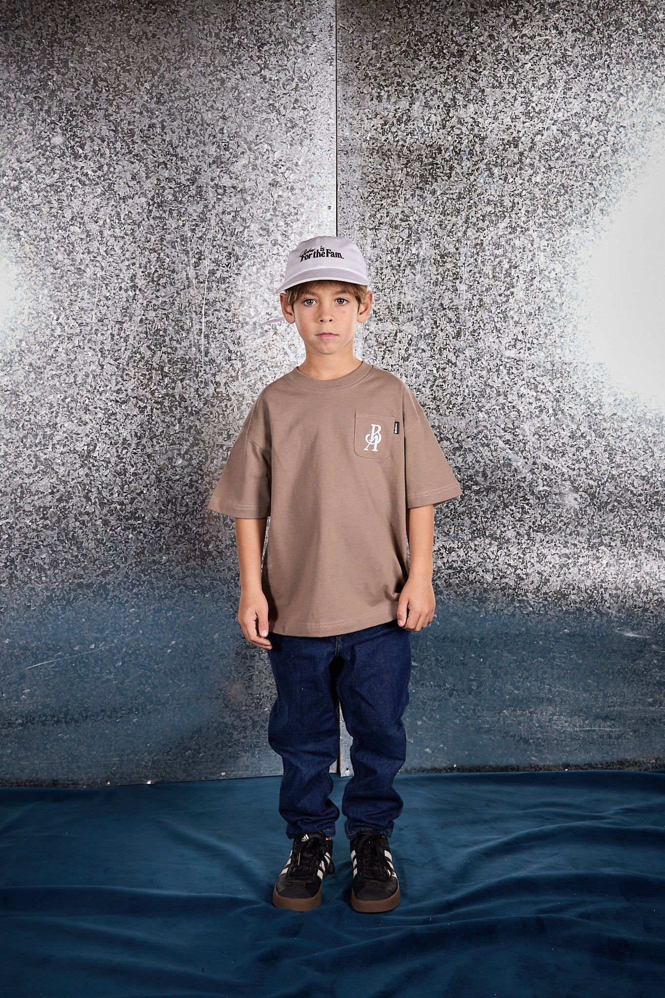 KIDS TSHIRT LABEL TAUPE