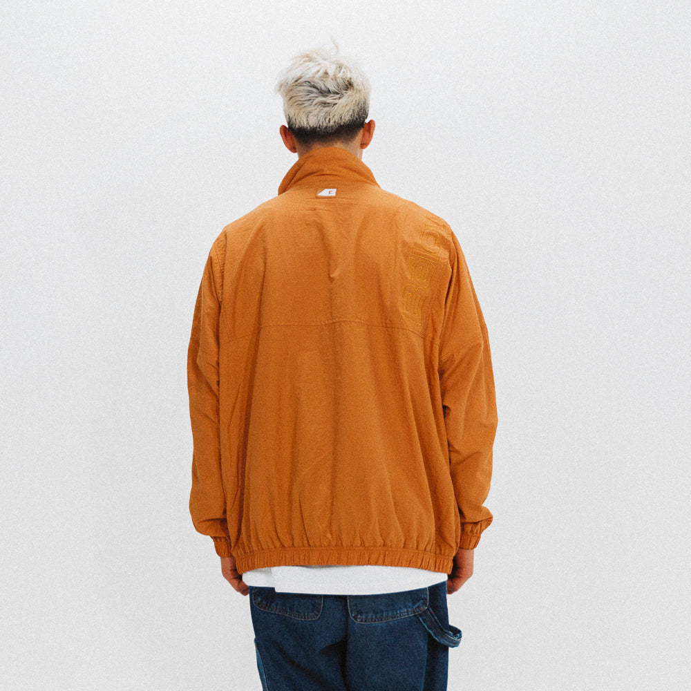 STADIUM WINDBREAKER